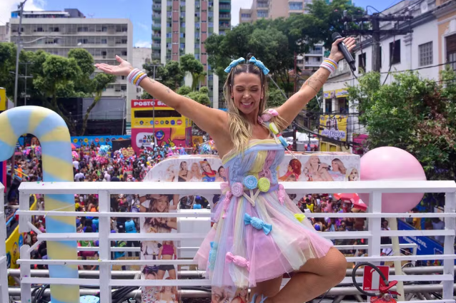 Circuito Osmar: No 3º dia de festa, bloquinhos infantis levam famílias para a folia (Foto: AgNews)