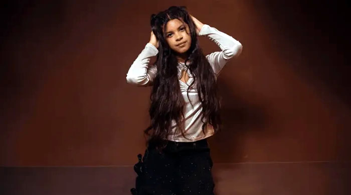 Michelle Heard surpreende fãs com nova música e anuncia vinda ao Brasil (Foto: Reprodução)