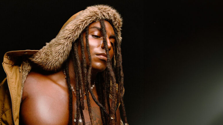 MC Maha: “Me sinto livre pra ser o mais ridículo possível também” (Foto: Reprodução)