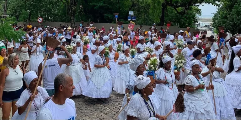 Com mais de 40 anos de tradição, festa mistura cultura popular e celebração, fortalecendo Itaparica como um dos destinos mais procurados do verão. (Imagem: Reprodução)